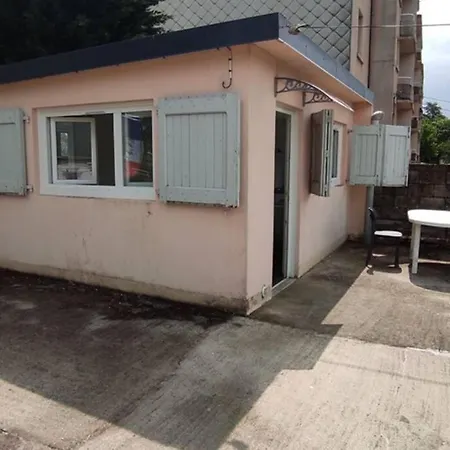 Studio avec terrasse à 5 minutes du centre-ville